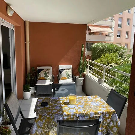 Apartment Spacieux T3 A Raphael *