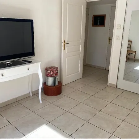 Spacieux T3 A Raphael Apartment